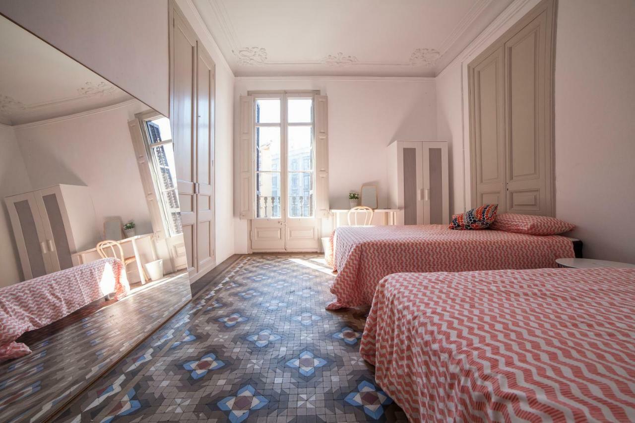 B21-Apartamento Modernista Para Grupos Barcelona Zewnętrze zdjęcie