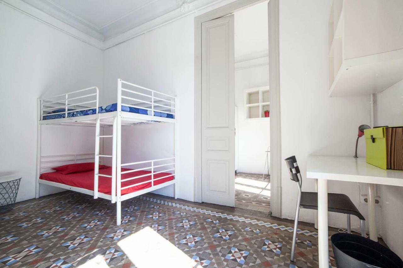 B21-Apartamento Modernista Para Grupos Barcelona Zewnętrze zdjęcie